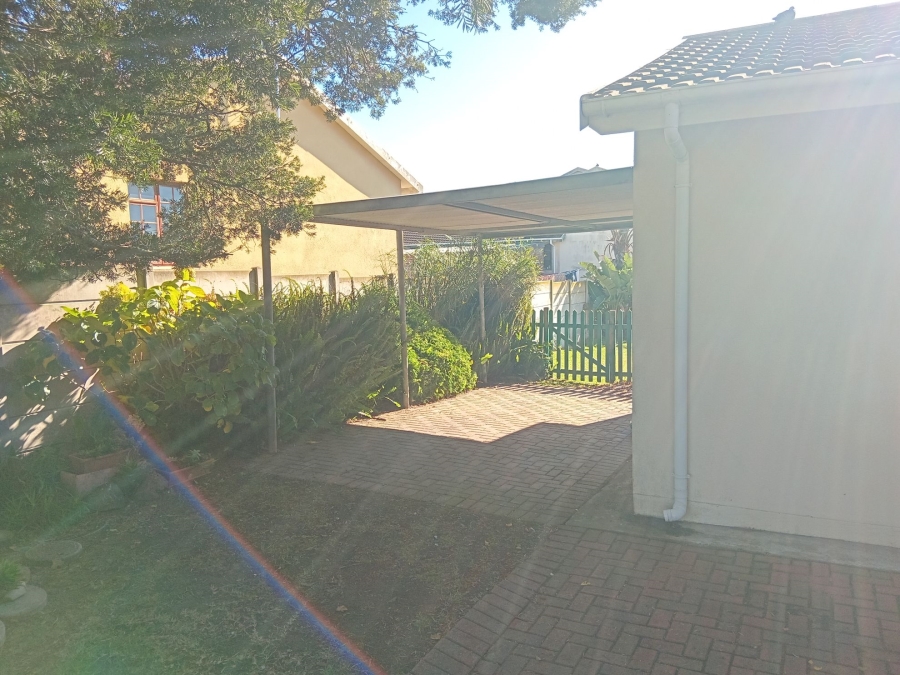 3 Bedroom Property for Sale in Heiderand Western Cape